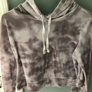 Slightly cropped soft hoodie